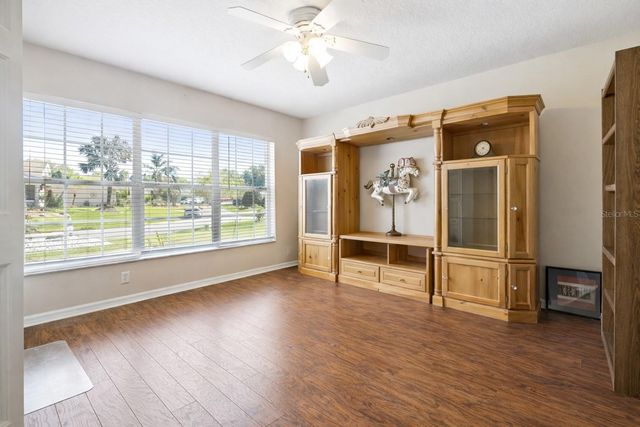 6050 SAILBOAT AVENUE, Tavares, FL 32778