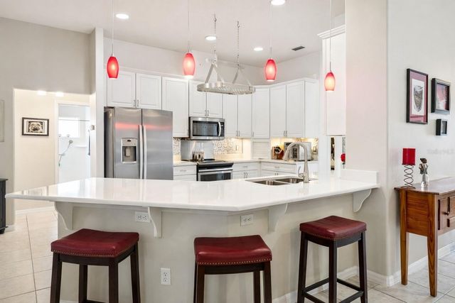 6050 SAILBOAT AVENUE, Tavares, FL 32778