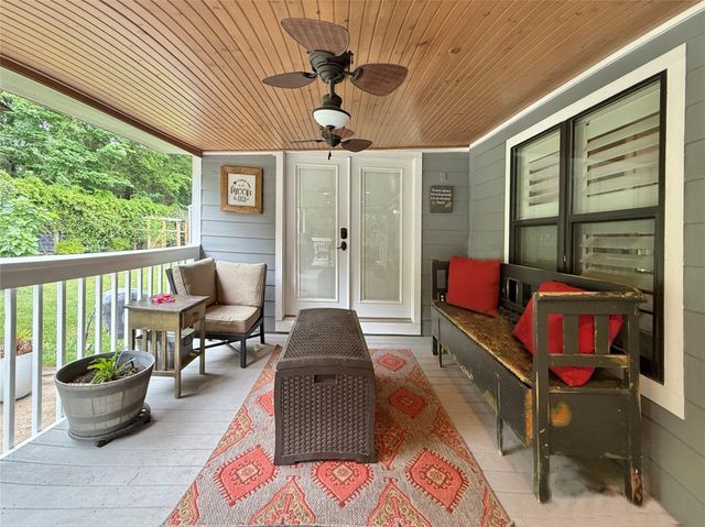 12220 Shepard Hill Road, Willis, TX 77318