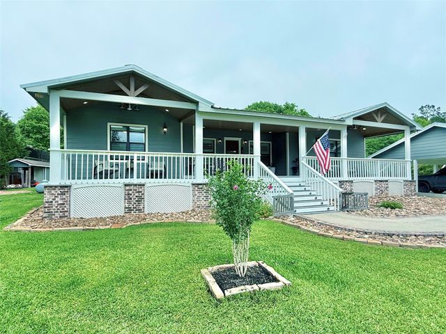 12220 Shepard Hill Road, Willis, TX 77318