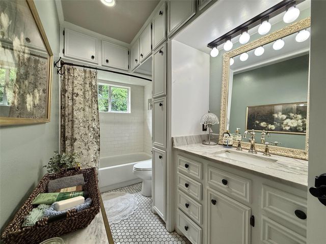 12220 Shepard Hill Road, Willis, TX 77318