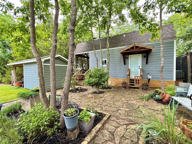 12220 Shepard Hill Road, Willis, TX 77318