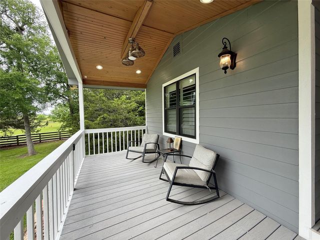 12220 Shepard Hill Road, Willis, TX 77318