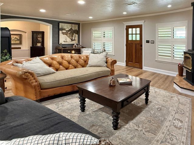 12220 Shepard Hill Road, Willis, TX 77318