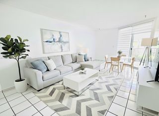 1750 W 46th St 535, Hialeah, FL 33012