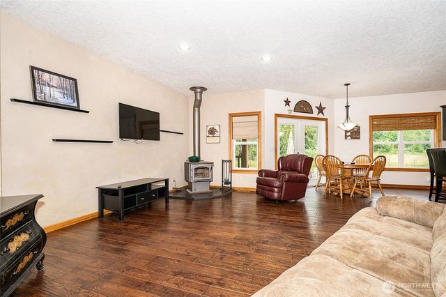 298 Toledo Salmon Creek Road, Toledo, WA 98591