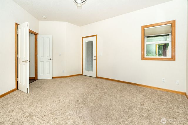 298 Toledo Salmon Creek Road, Toledo, WA 98591