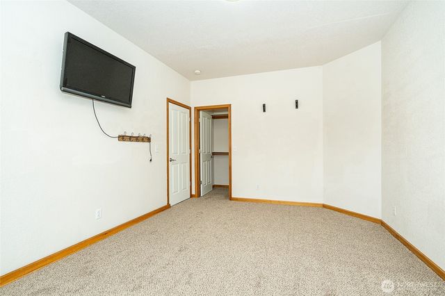 298 Toledo Salmon Creek Road, Toledo, WA 98591