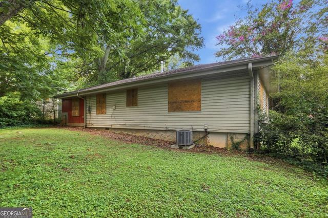 1996 Meadow Lane, Decatur, GA 30032