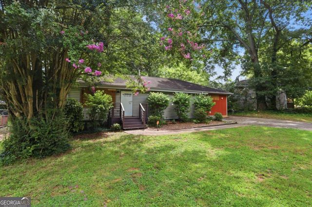 1996 Meadow Lane, Decatur, GA 30032