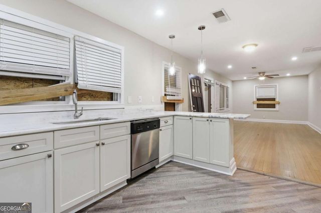 1996 Meadow Lane, Decatur, GA 30032
