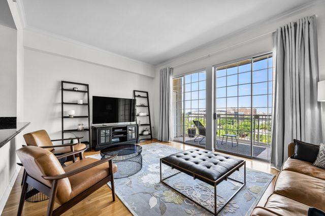 3225 Turtle Creek Boulevard 828, Dallas, TX 75219