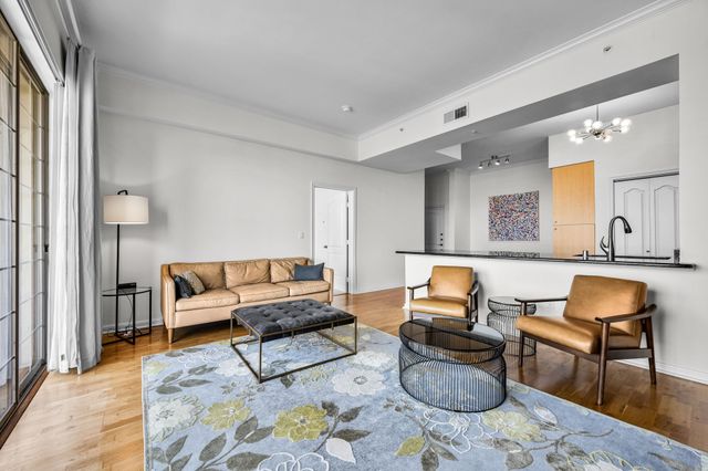 3225 Turtle Creek Boulevard 828, Dallas, TX 75219