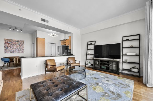 3225 Turtle Creek Boulevard 828, Dallas, TX 75219