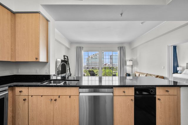 3225 Turtle Creek Boulevard 828, Dallas, TX 75219
