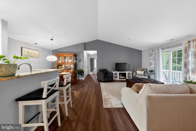 146 CRESTMONT DR, Mantua, NJ 08051