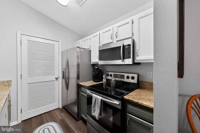 146 CRESTMONT DR, Mantua, NJ 08051