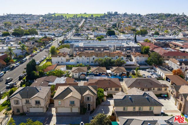 215 N Alhambra Avenue, Monterey Park, CA 91755