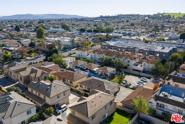 215 N Alhambra Avenue, Monterey Park, CA 91755