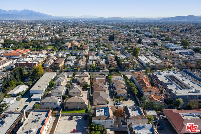 215 N Alhambra Avenue, Monterey Park, CA 91755