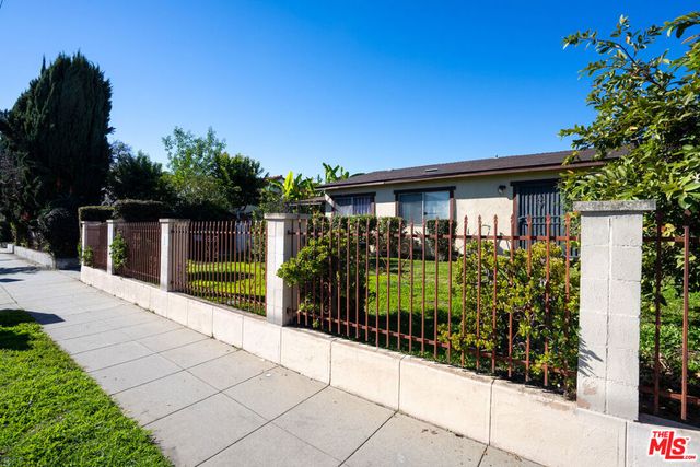 215 N Alhambra Avenue, Monterey Park, CA 91755