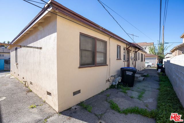 215 N Alhambra Avenue, Monterey Park, CA 91755