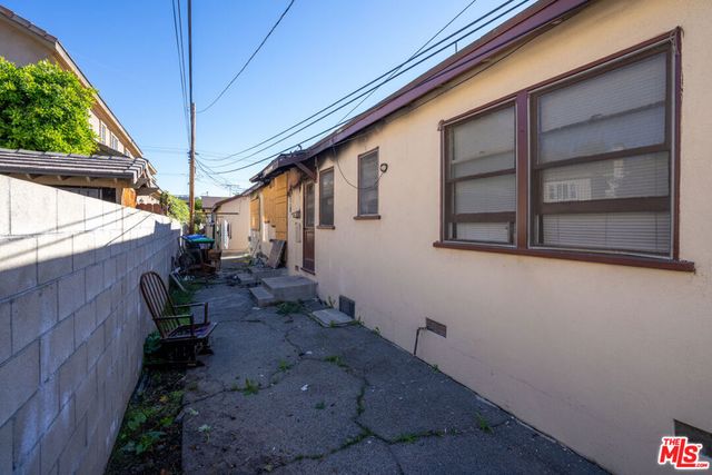 215 N Alhambra Avenue, Monterey Park, CA 91755