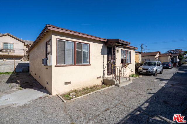 215 N Alhambra Avenue, Monterey Park, CA 91755