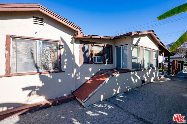 215 N Alhambra Avenue, Monterey Park, CA 91755