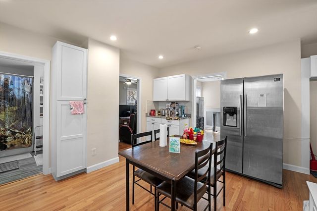 1 English St, Salem, MA 01970