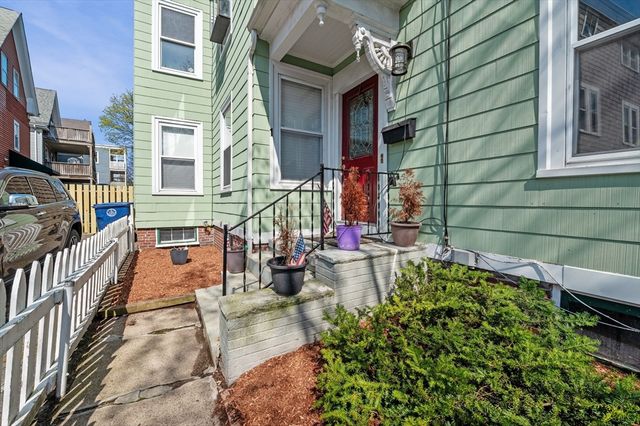 1 English St, Salem, MA 01970