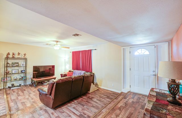 4738 N 40TH Drive, Phoenix, AZ 85019
