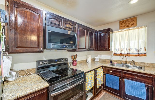 4738 N 40TH Drive, Phoenix, AZ 85019