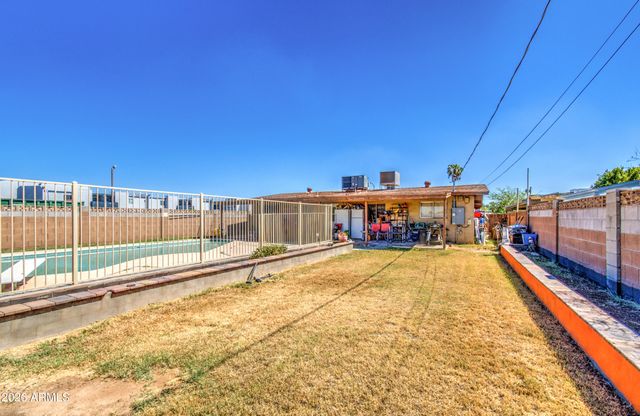 4738 N 40TH Drive, Phoenix, AZ 85019