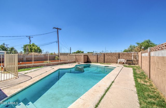 4738 N 40TH Drive, Phoenix, AZ 85019