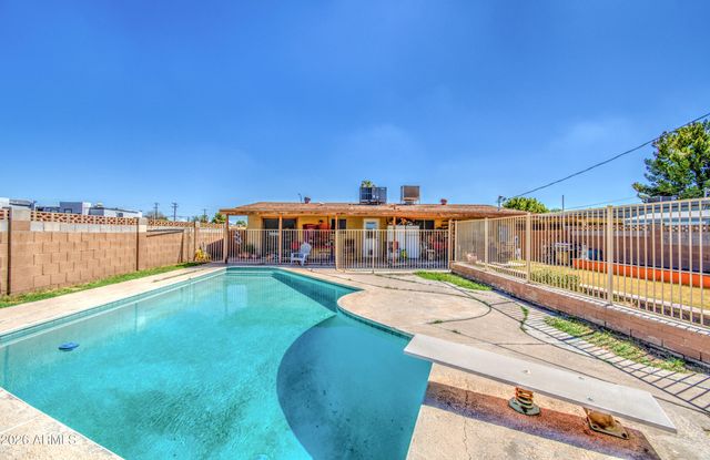4738 N 40TH Drive, Phoenix, AZ 85019