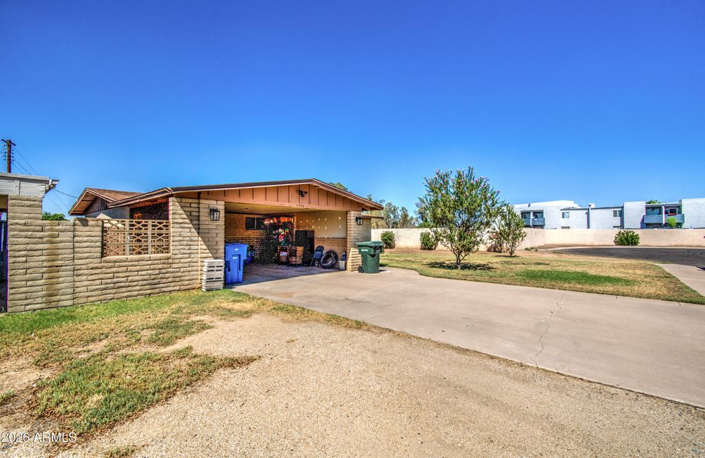 4738 N 40TH Drive, Phoenix, AZ 85019 — photo 4