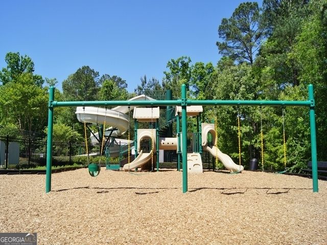 606 Declaration Drive, Peachtree City, GA 30269