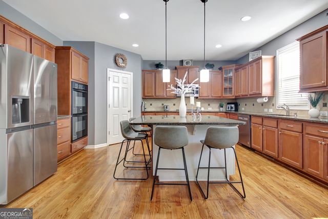 606 Declaration Drive, Peachtree City, GA 30269