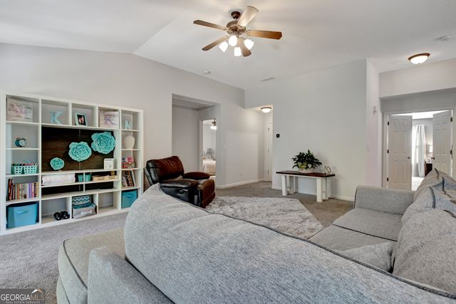 606 Declaration Drive, Peachtree City, GA 30269