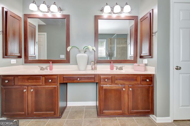 606 Declaration Drive, Peachtree City, GA 30269