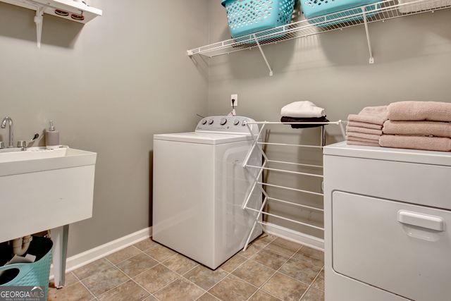 606 Declaration Drive, Peachtree City, GA 30269