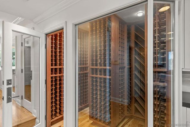 7651 Country Club Drive, La Jolla, CA 92037