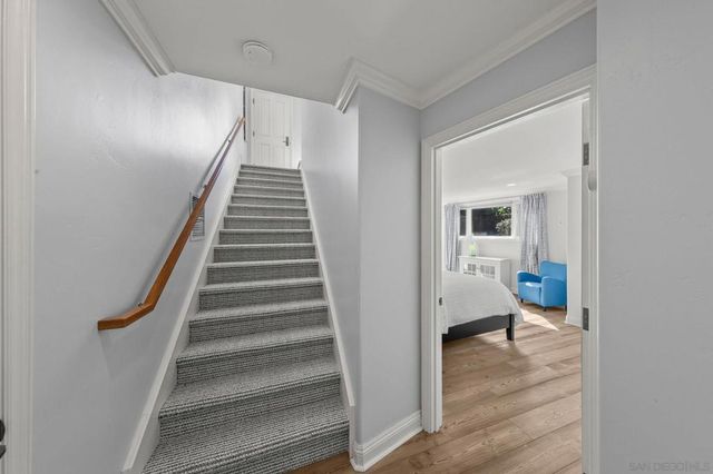 7651 Country Club Drive, La Jolla, CA 92037