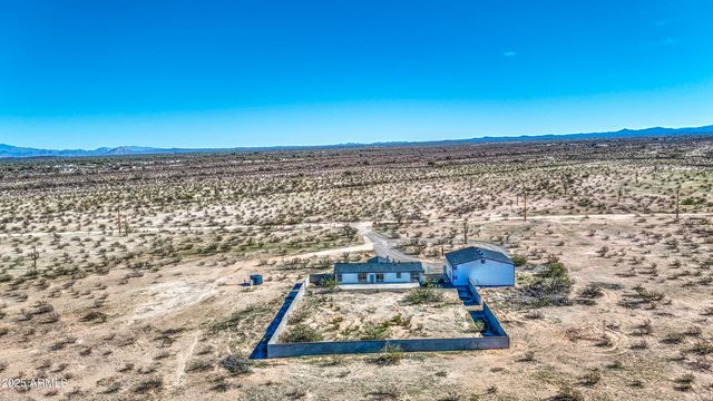 10962 N LOCUST Street, Florence, AZ 85132