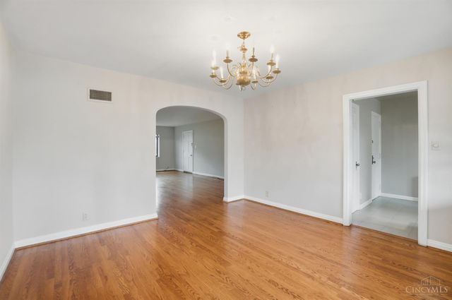 2210 Victory Parkway, Cincinnati, OH 45206