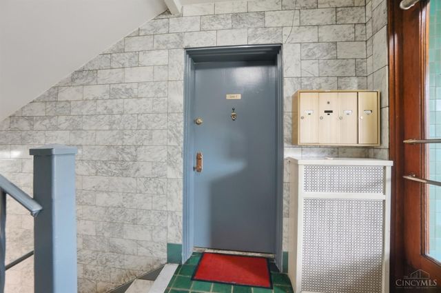 2210 Victory Parkway, Cincinnati, OH 45206