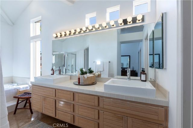 5517 China Point, Long Beach, CA 90803