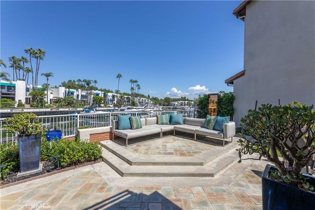 5517 China Point, Long Beach, CA 90803