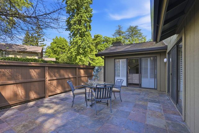 317 E Ranch Rd, Sacramento, CA 95825